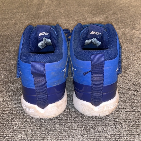 Nike Trout Cleats - Picture 4 of 7